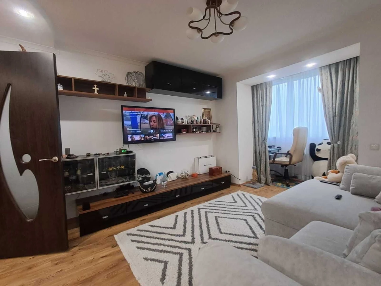 For Sale: 1 room apartment on Auto Zavodskaya Street, Kommunarovsk District