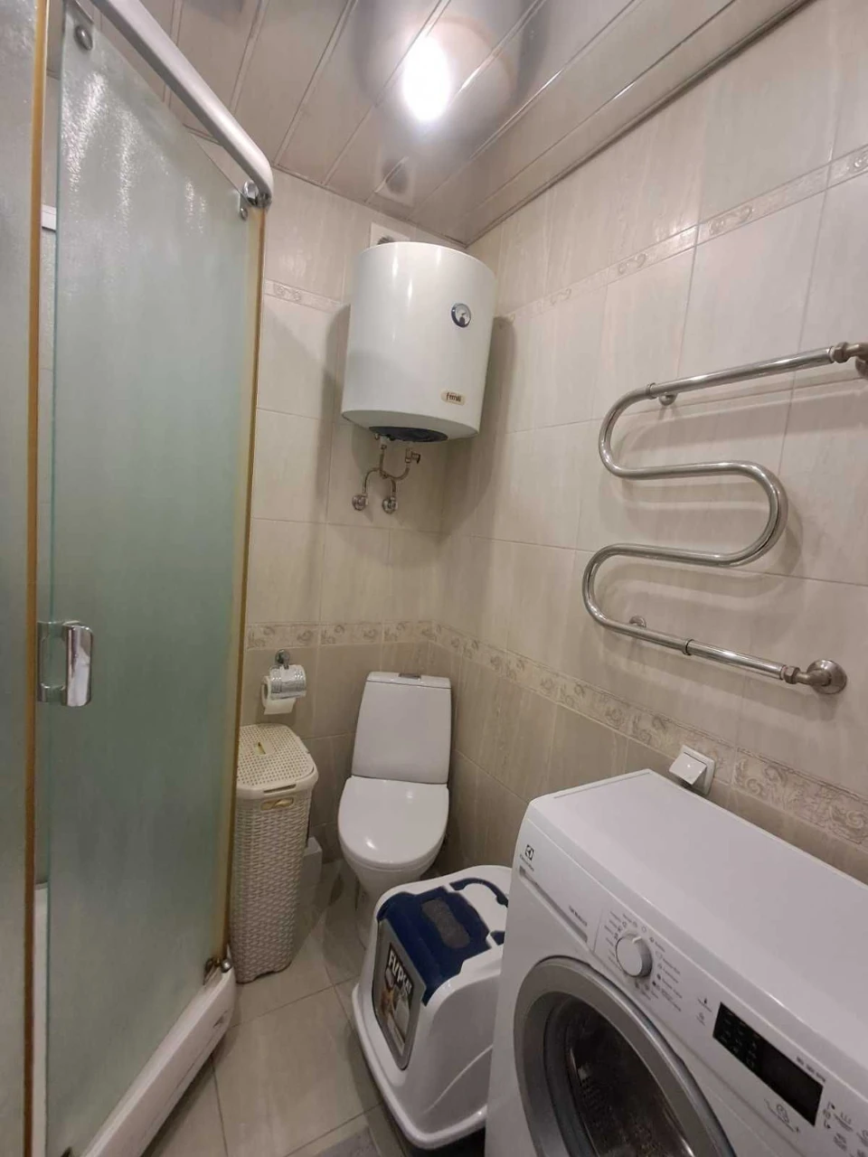 For Sale: 1 room apartment on Auto Zavodskaya Street, Kommunarovsk District