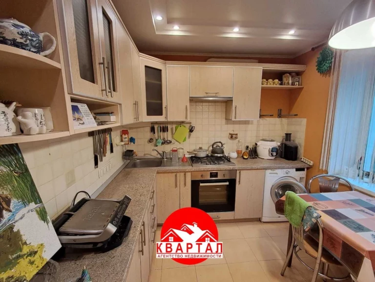 Продается 3-х комн. квартира в районе Малого рынка