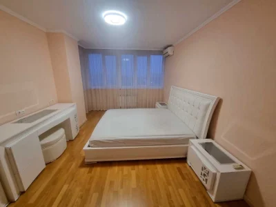 Квартира. Київ, вулиця Вадима Гетьмана