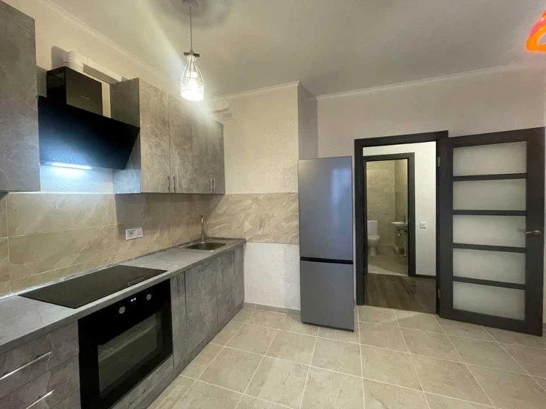 Apartment. Prikladni Prova.