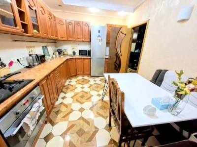 Квартира. Київ, вулиця Олени Пчілки
