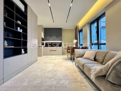 Apartment. Antonovicha st.