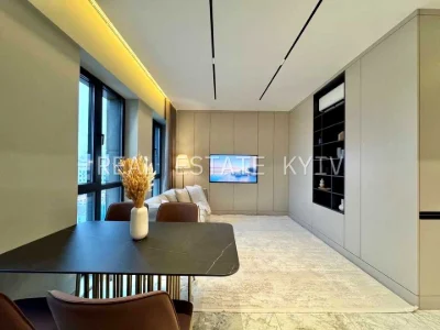 Apartment. Antonovicha st.