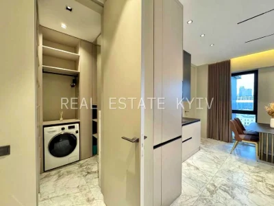 Apartment. Antonovicha st.