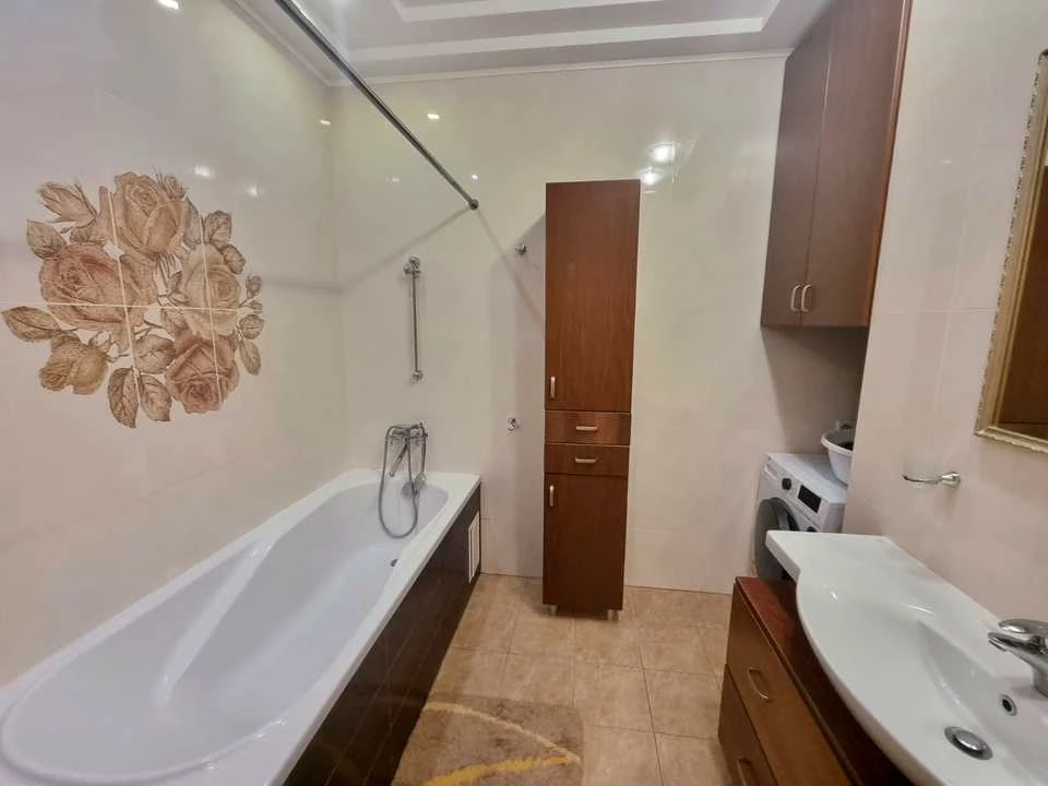Apartment. Andriy Verkhylada Street, Kyiv