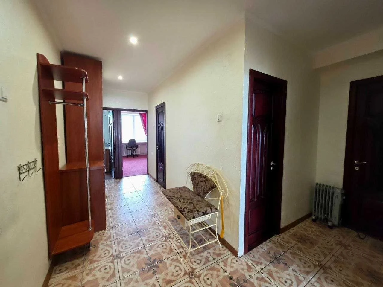 Spacious 3-bedroom apartment in Pecersk, 77 sq m