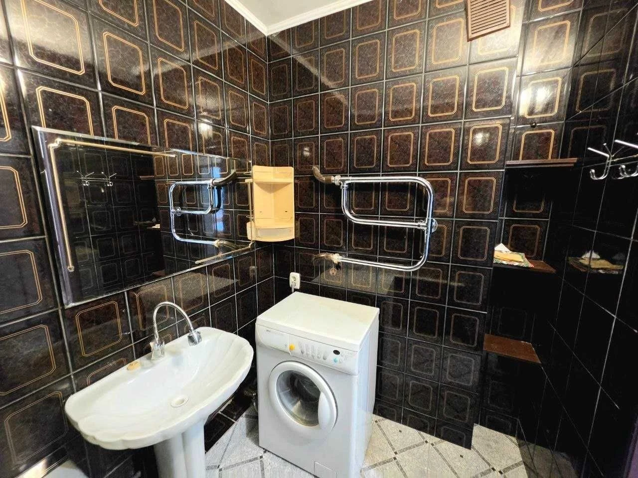 Spacious 3-bedroom apartment in Pecersk, 77 sq m