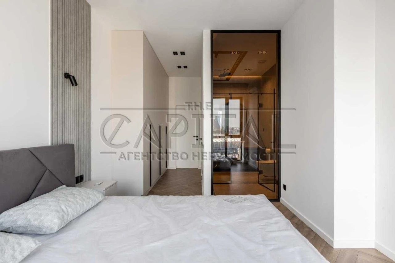 Продаж видової квартири 100 м² в ЖК Chicago Central House |