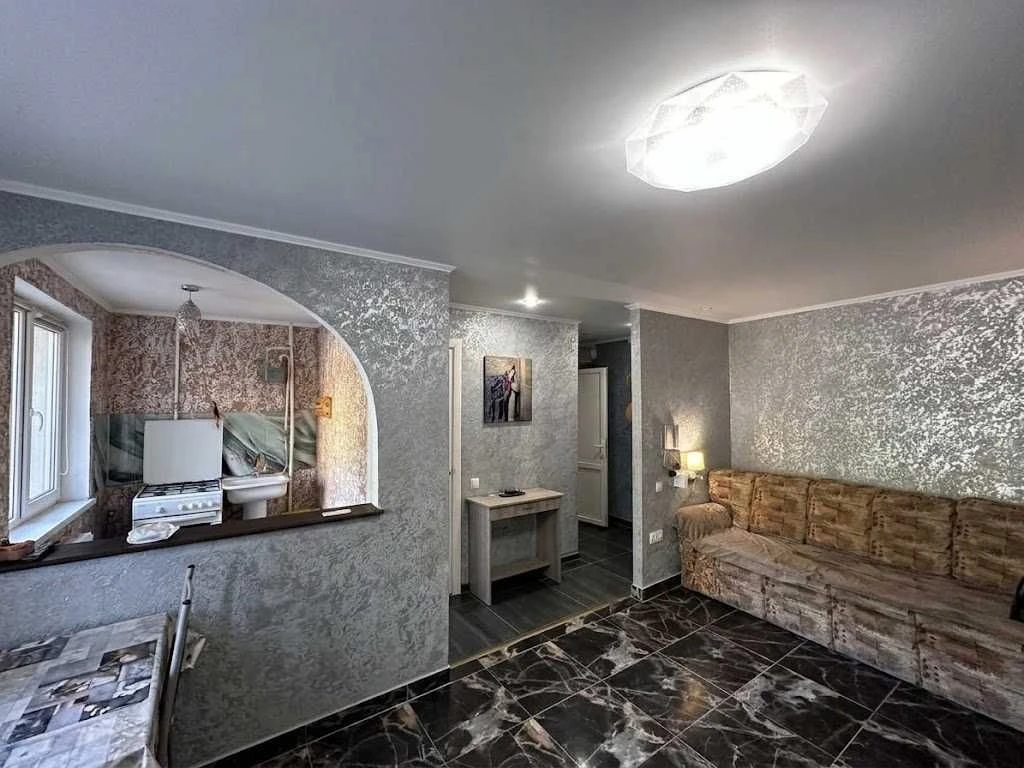 3-room apartment 57 sq.m, capital renovation, brick