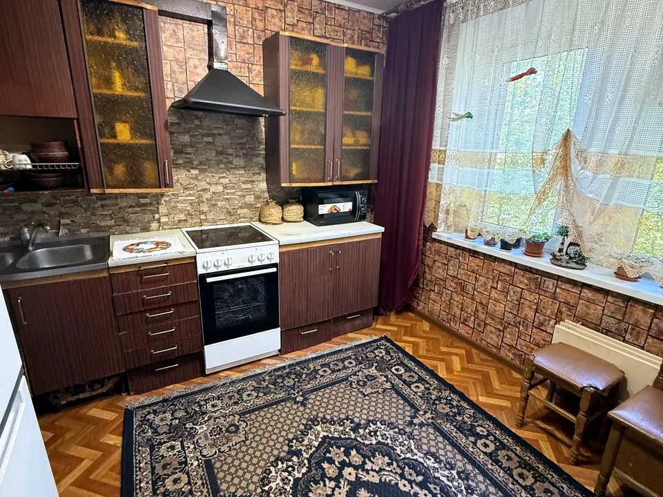 Apartment. Heroiv Dnipra Street, Mytnitsa District