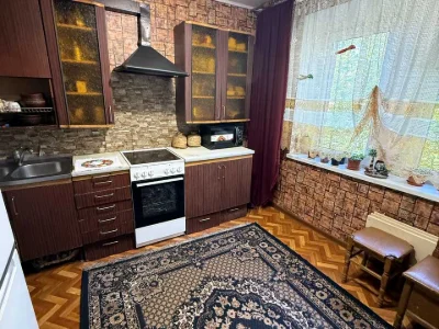 Apartment. Heroiv Dnipra Street, Mytnitsa District