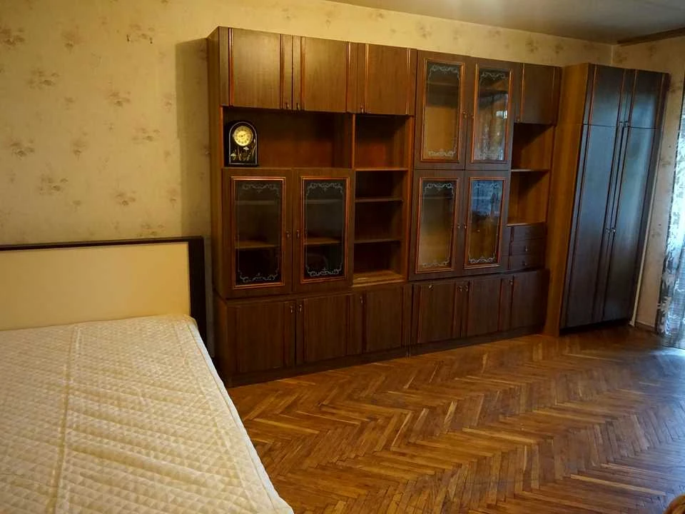 Квартира. Київ, Саперне Поле вул.