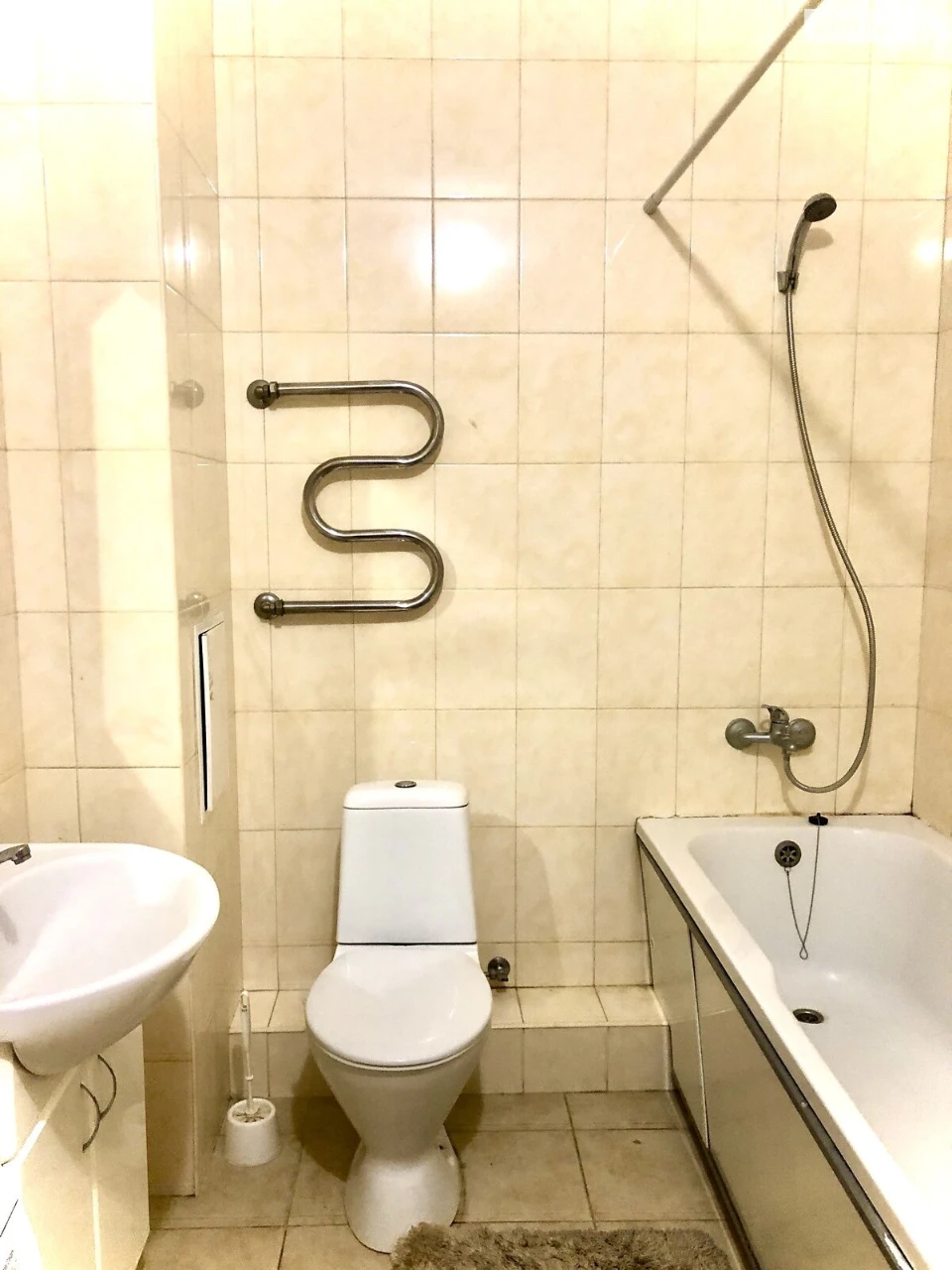 Long-Term Rental Apartment, Pospil
