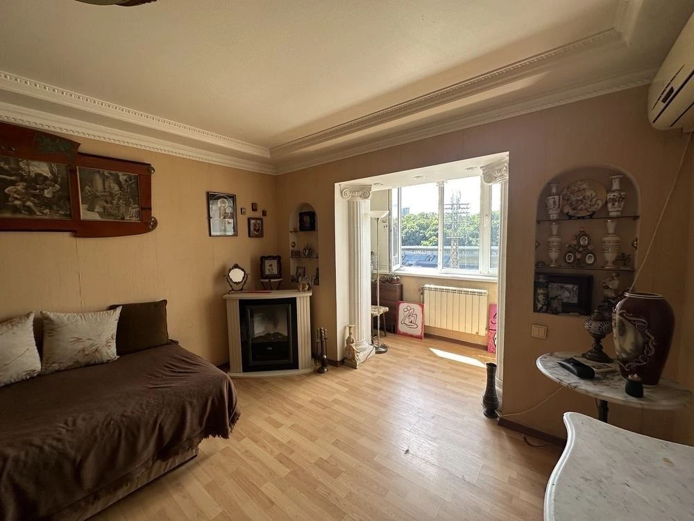 Sale of a 1-bedroom apartment at Kyivrska 126/2, Podilsky district