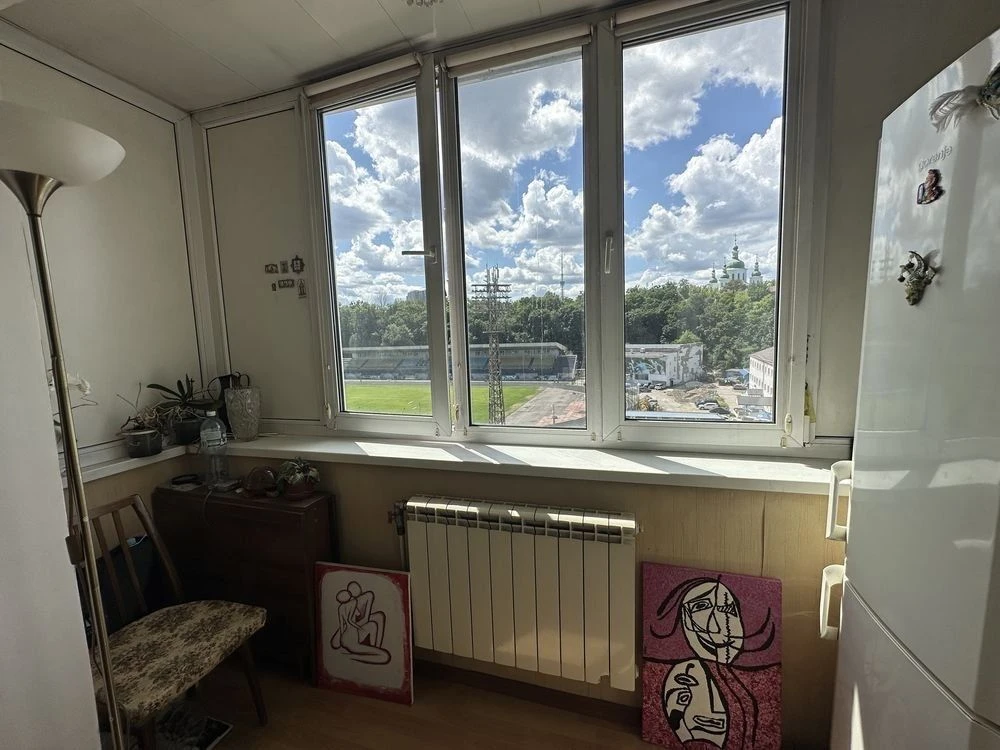 Sale of a 1-bedroom apartment at Kyivrska 126/2, Podilsky district
