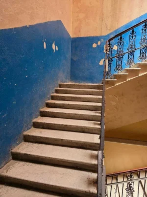Sale of a compact apartment 27 sq.m. with its own kitchen and in