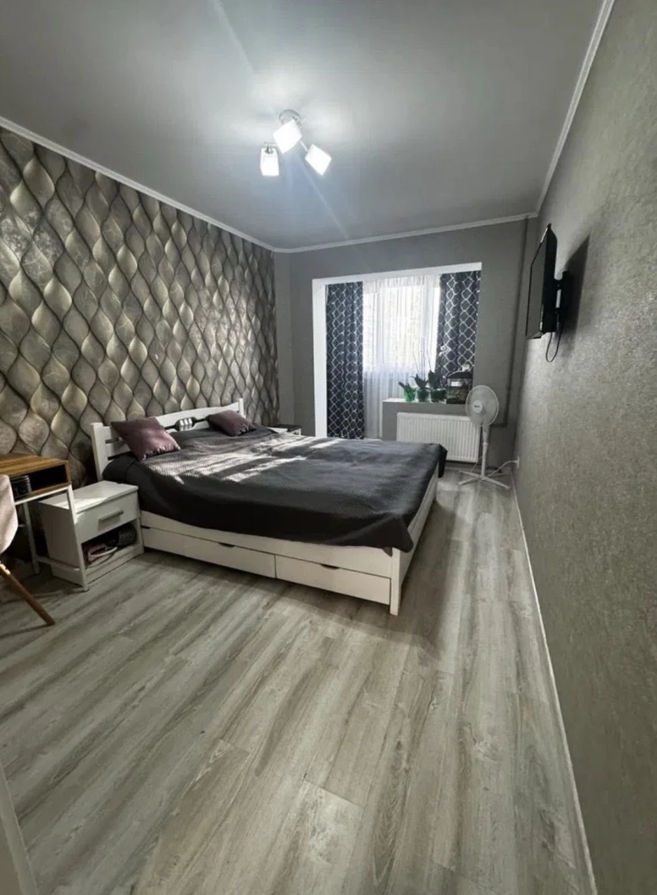 For Sale: 3-Bedroom Apartment in Krosnya