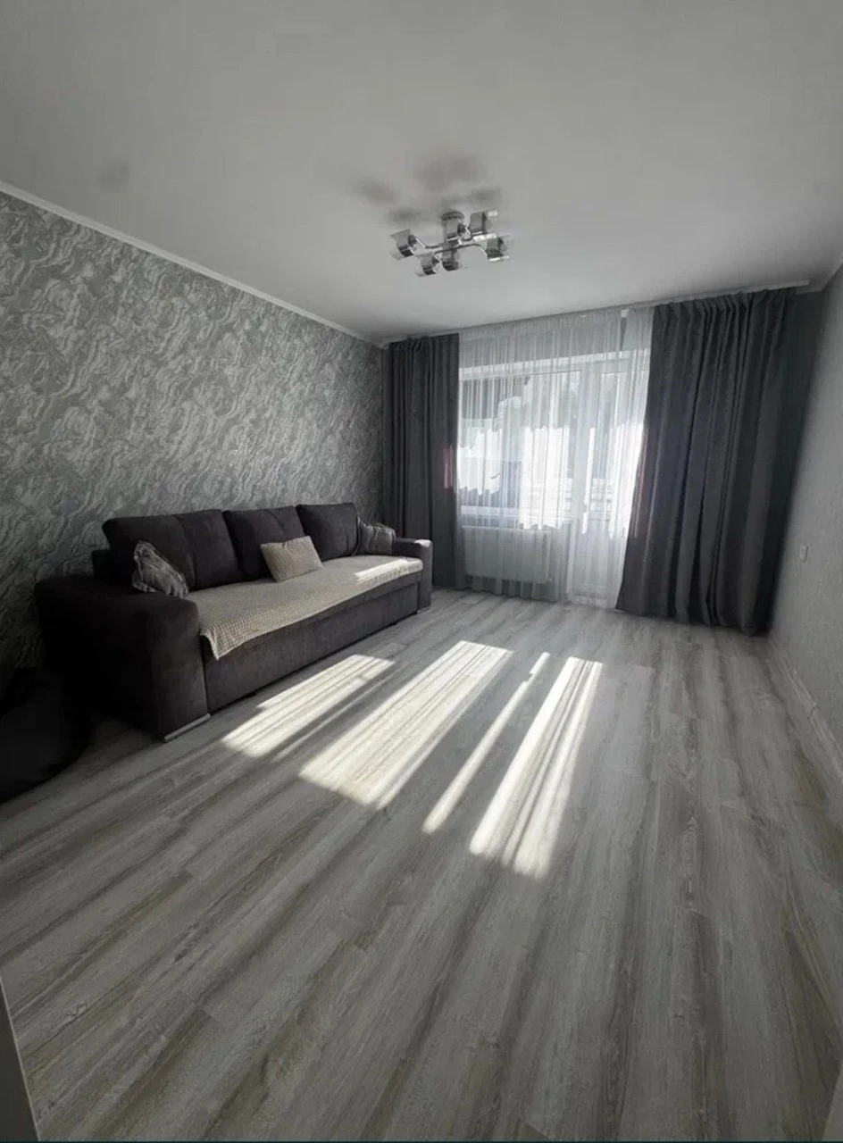 For Sale: 3-Bedroom Apartment in Krosnya