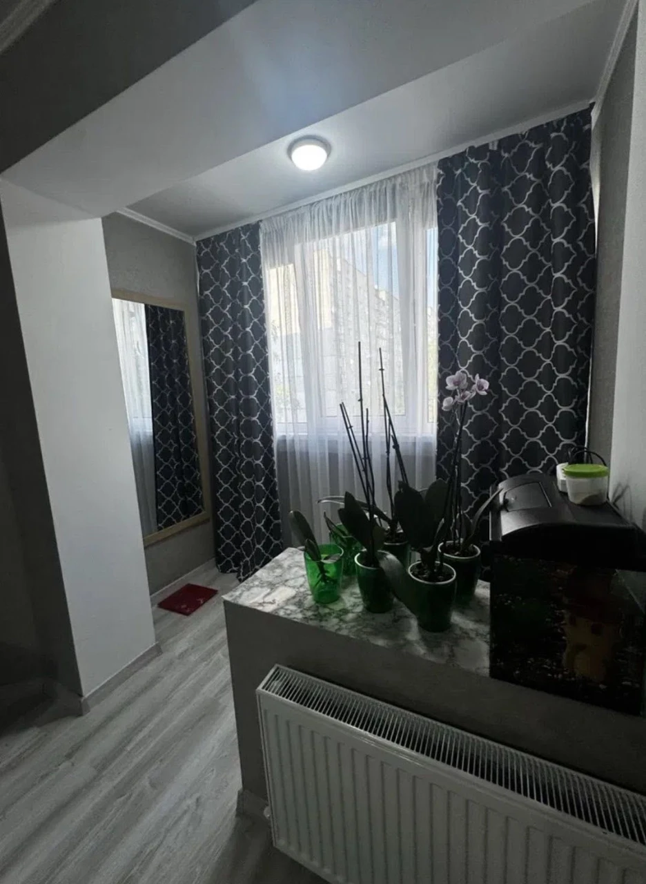 For Sale: 3-Bedroom Apartment in Krosnya