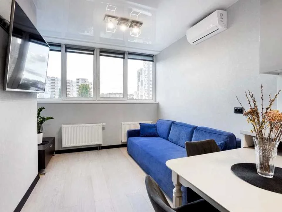 Apartment. Yasynuvat Street, Kyiv