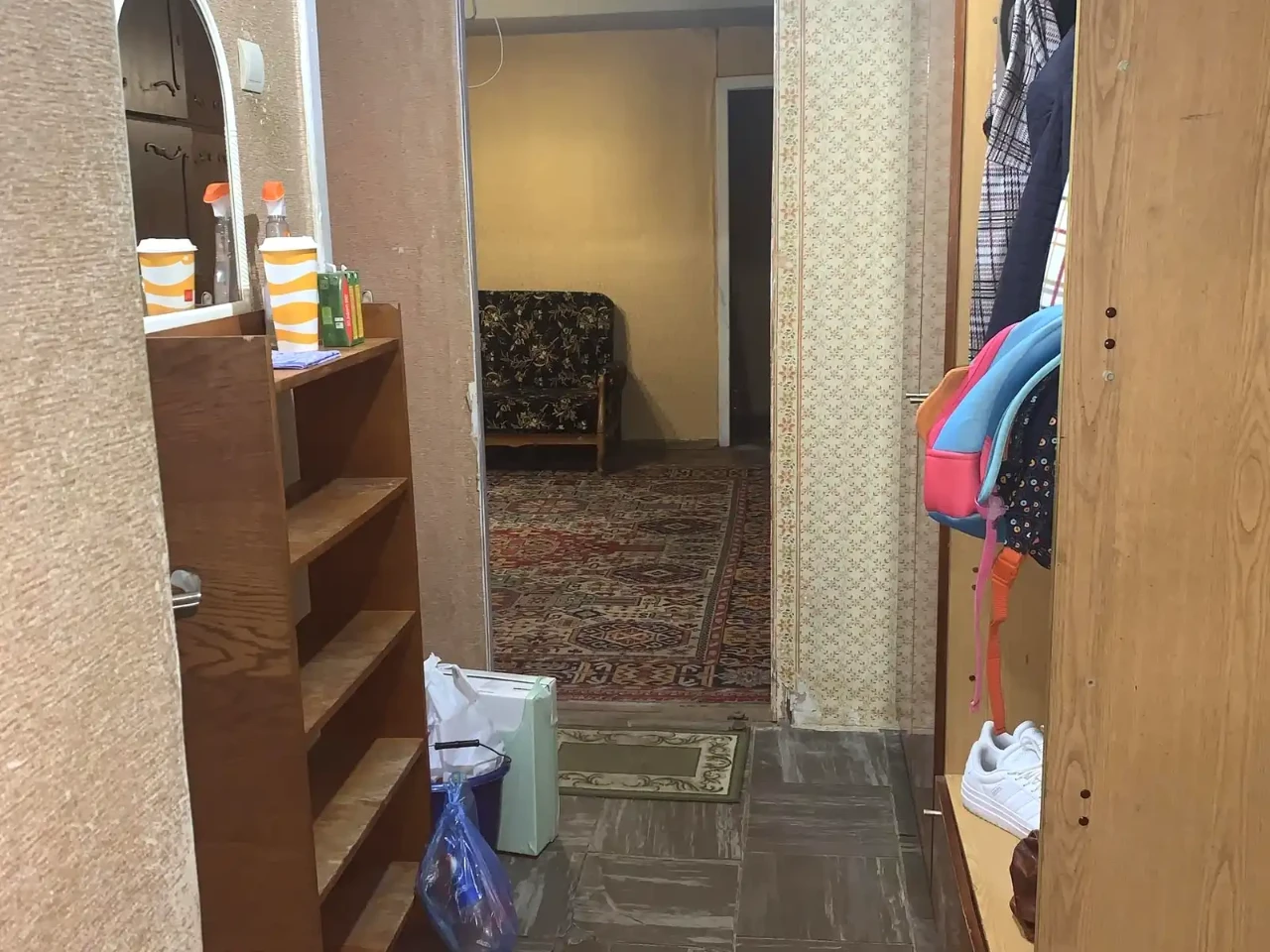 Rent 2-room apartment 63 m² on the 8th floor.