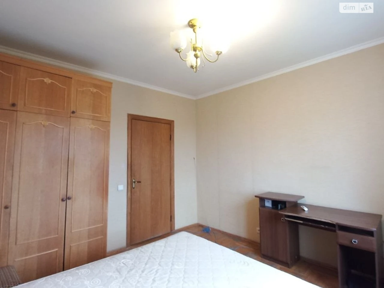 Long Term Rental Apartment, Obolyné