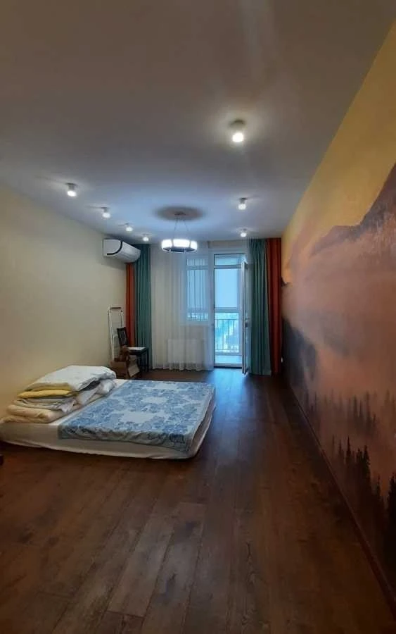 Продажа 3-комнатной квартиры 105 м², Метрологическая ул., 40Б