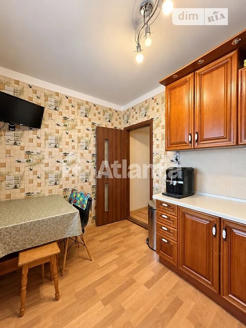Продається 2-кімнатна квартира 54,2 кв. м на вул. Автозаводська • ID 350