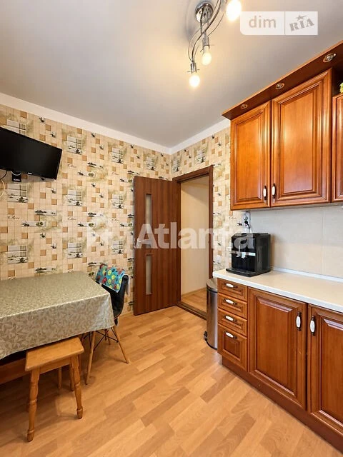 Продається 2-кімнатна квартира 54,2 кв. м на вул. Автозаводська • ID 350