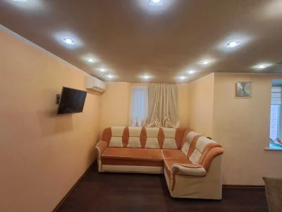 For Sale: 3-room apartment on ul. Avtozavodskaya, Kommunarsky district