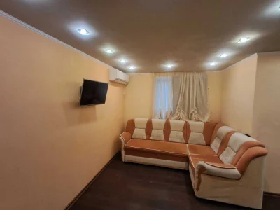 For Sale: 3-room apartment on ul. Avtozavodskaya, Kommunarsky district
