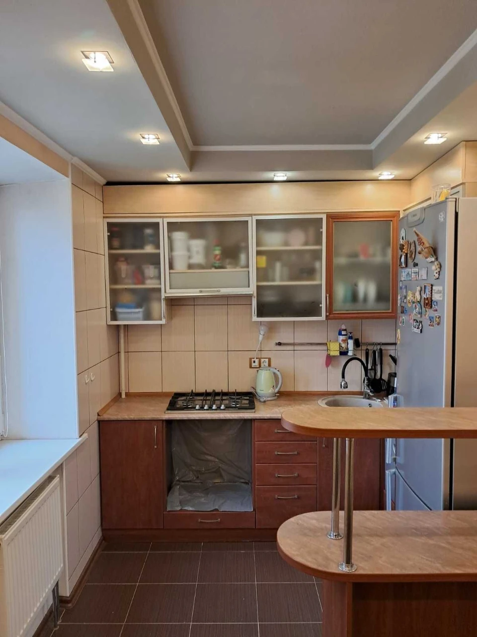For Sale: 3-room apartment on ul. Avtozavodskaya, Kommunarsky district