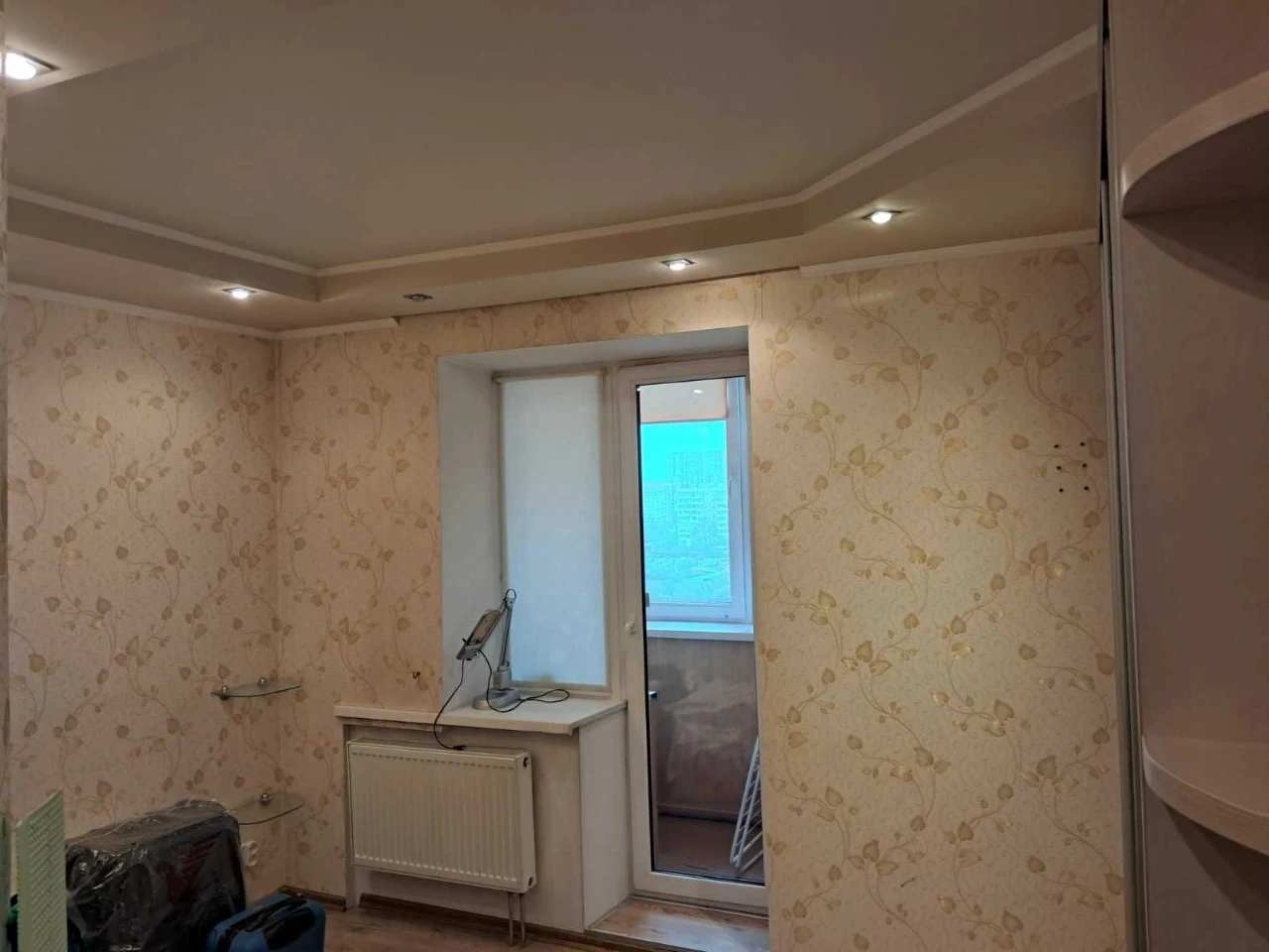 For Sale: 3-room apartment on ul. Avtozavodskaya, Kommunarsky district