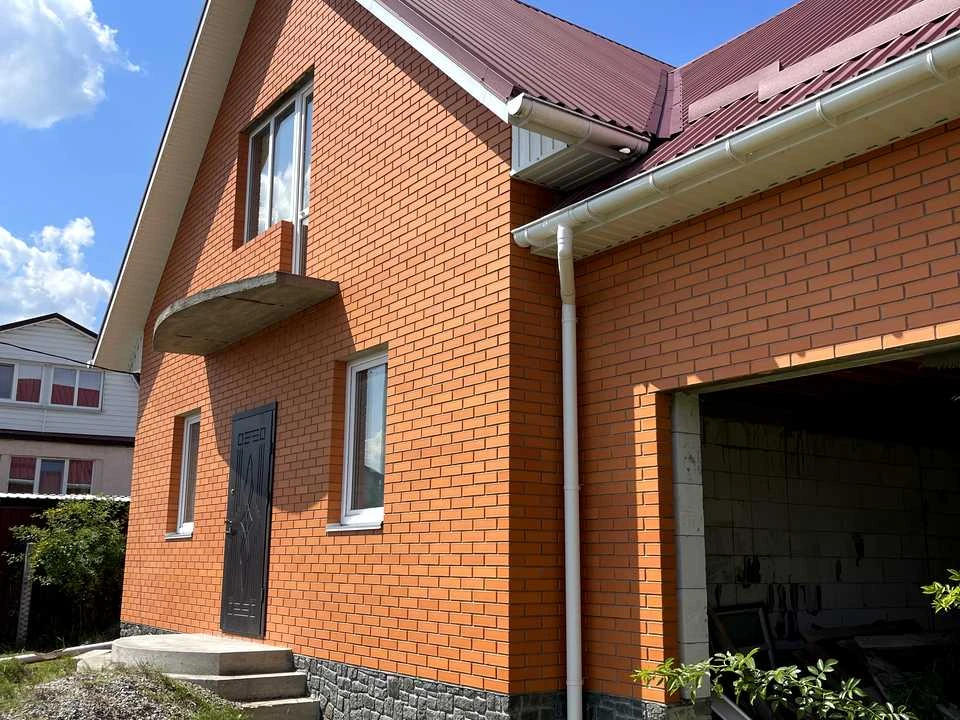 House. Zhytomyr, Myru prospect.