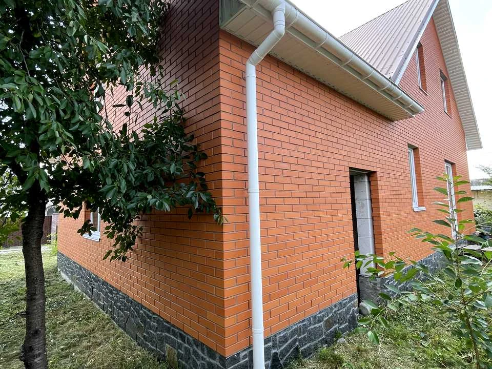 House. Zhytomyr, Myru prospect.