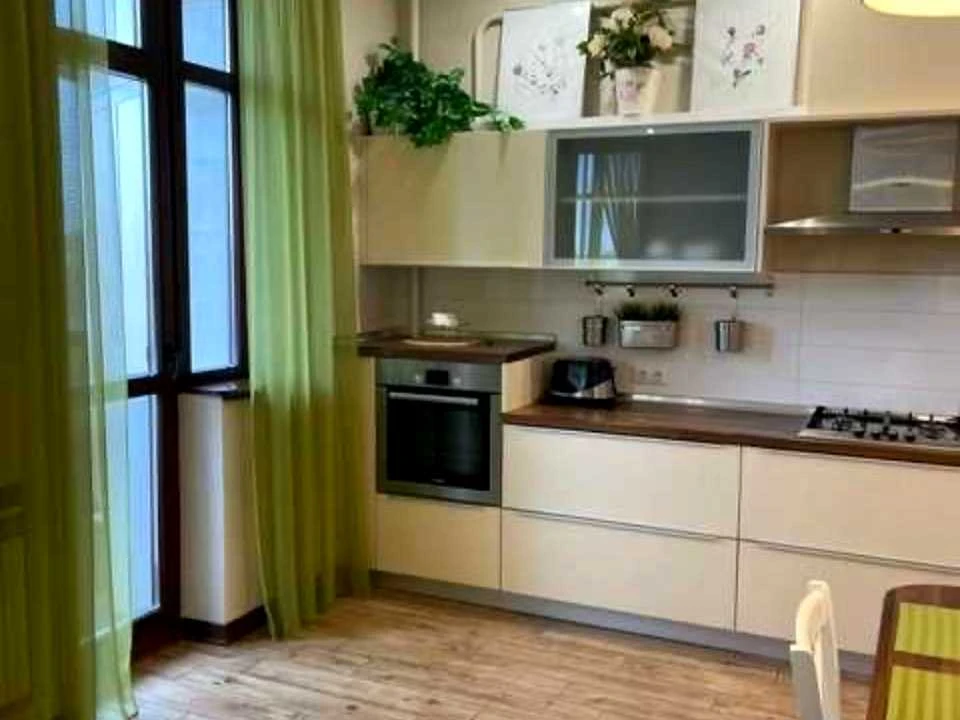 Квартира. Львів, вулиця Героїв Крут