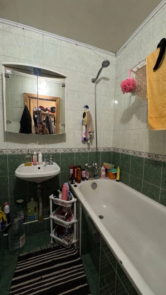 Продається 1-кімнатна квартира 35,5 м2, будинок "Красный Камень"