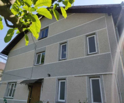 Selling a large house. Possible exchange for apartments with an additional payment.