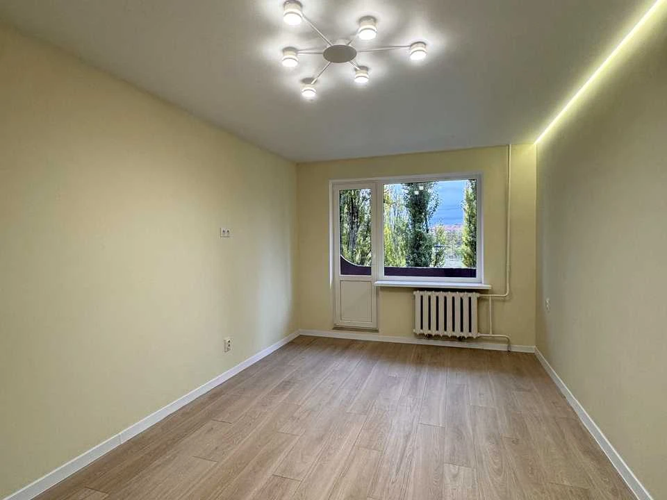 Apartment. Romana Shukhevych Street, Riven