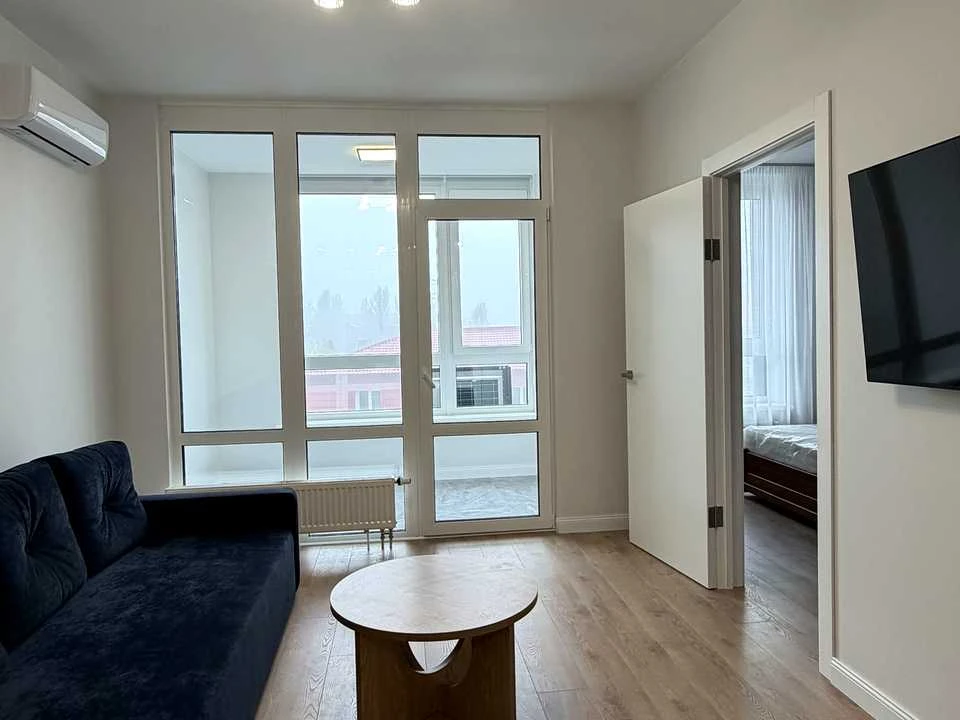 Apartment. Metropolitan Vasyl Lipkivsky Street, Kyiv