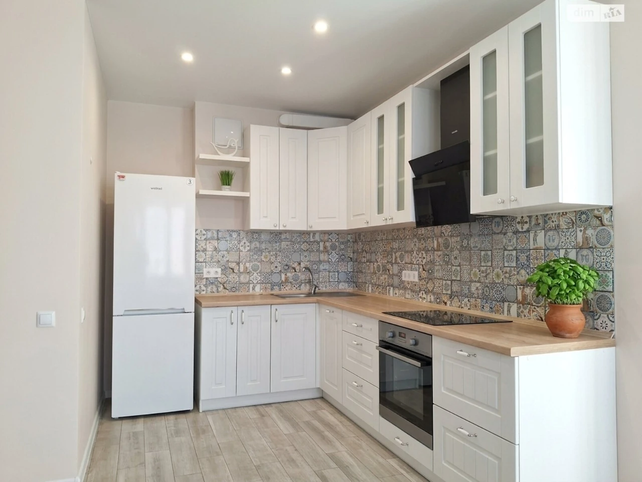 Long-Term Rental Apartment, Pozniaky