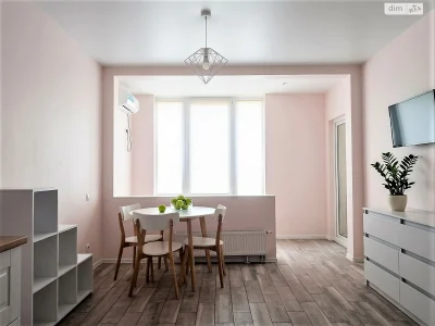 Long-Term Rental Apartment, Pozniaky