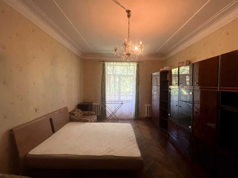 Apartment.  Povitryanykh Sils Avenue