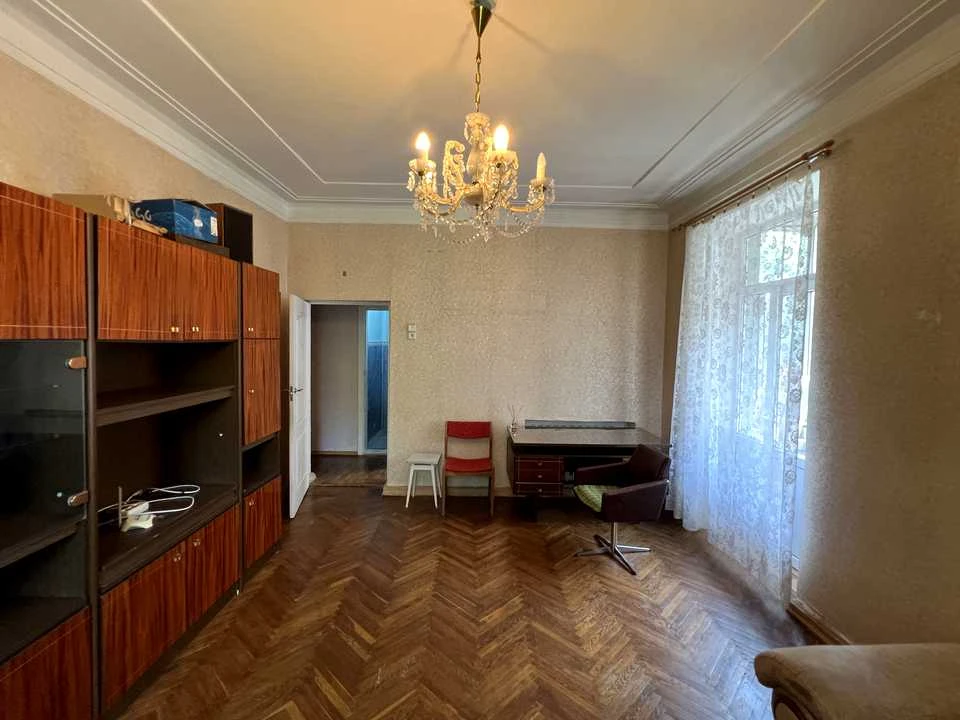 Apartment.  Povitryanykh Sils Avenue