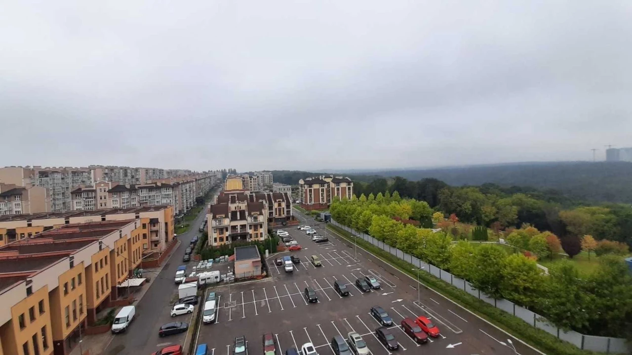 Продажа 3-комнатной квартиры 105 м², Метрологическая ул., 40Б