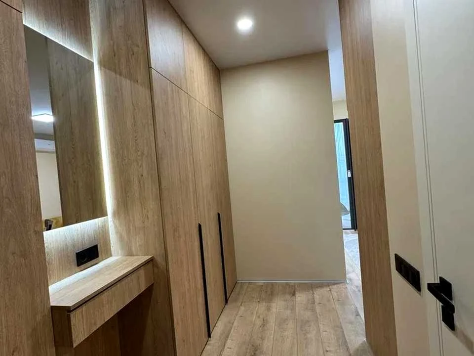 Apartment. Dnipro, Naberezhna Peremohy Street