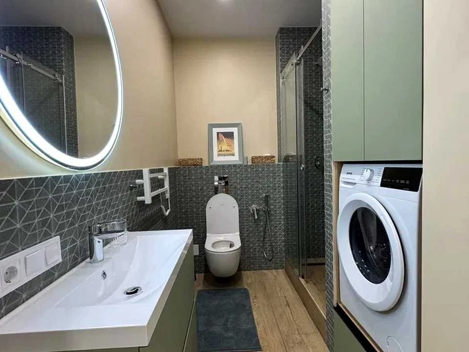 Apartment. Dnipro, Naberezhna Peremohy Street