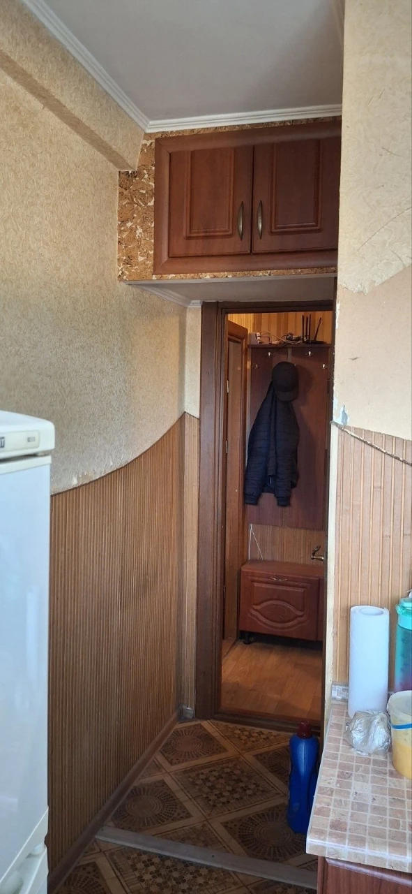Продаж 2кім.кв.44м.вул. Лазаренка.