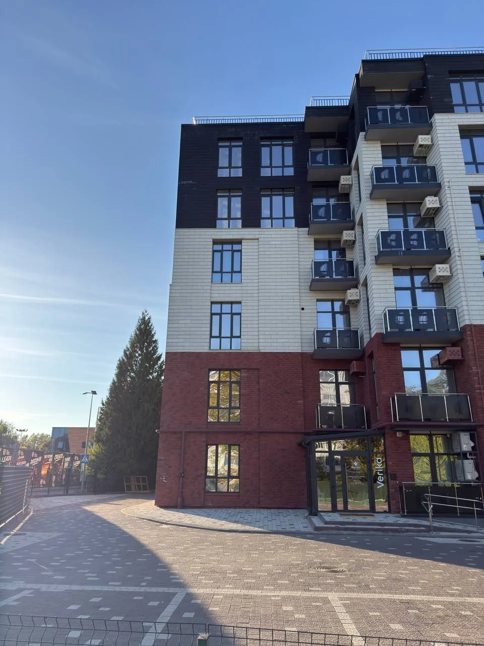 Sale of a spacious 1-bedroom apartment in a new building on Chuprynka Street